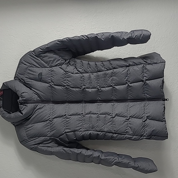 The North Face Jackets & Blazers - The North Face Women's Gray Puffer Jacket Size SP 550